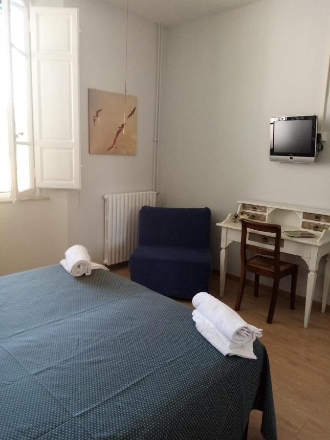 Bed and Breakfast Binario 5 à Lucques Extérieur photo